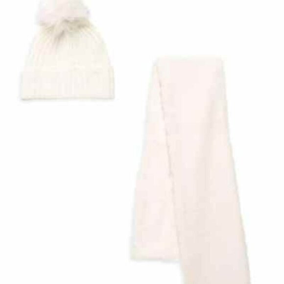 🎄Calvin Klein 2 Pc Gift Set Faux Fur Pom Pom Hat w/Faux Fur pull through - Picture 2 of 4